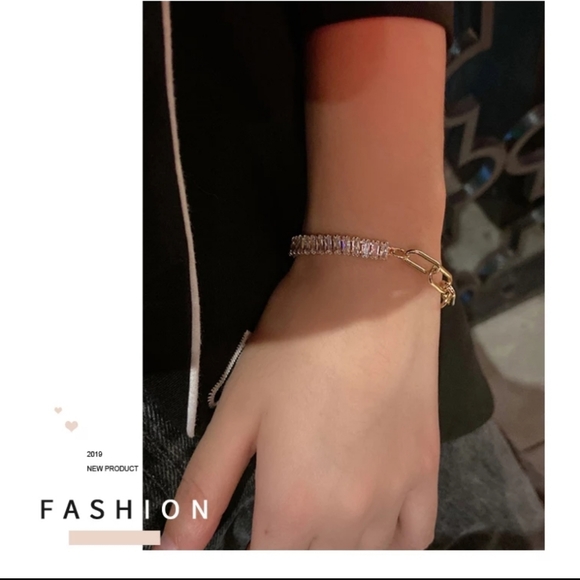 💞 HOST PICK New Crystal Chain Bracelet - Picture 3 of 4